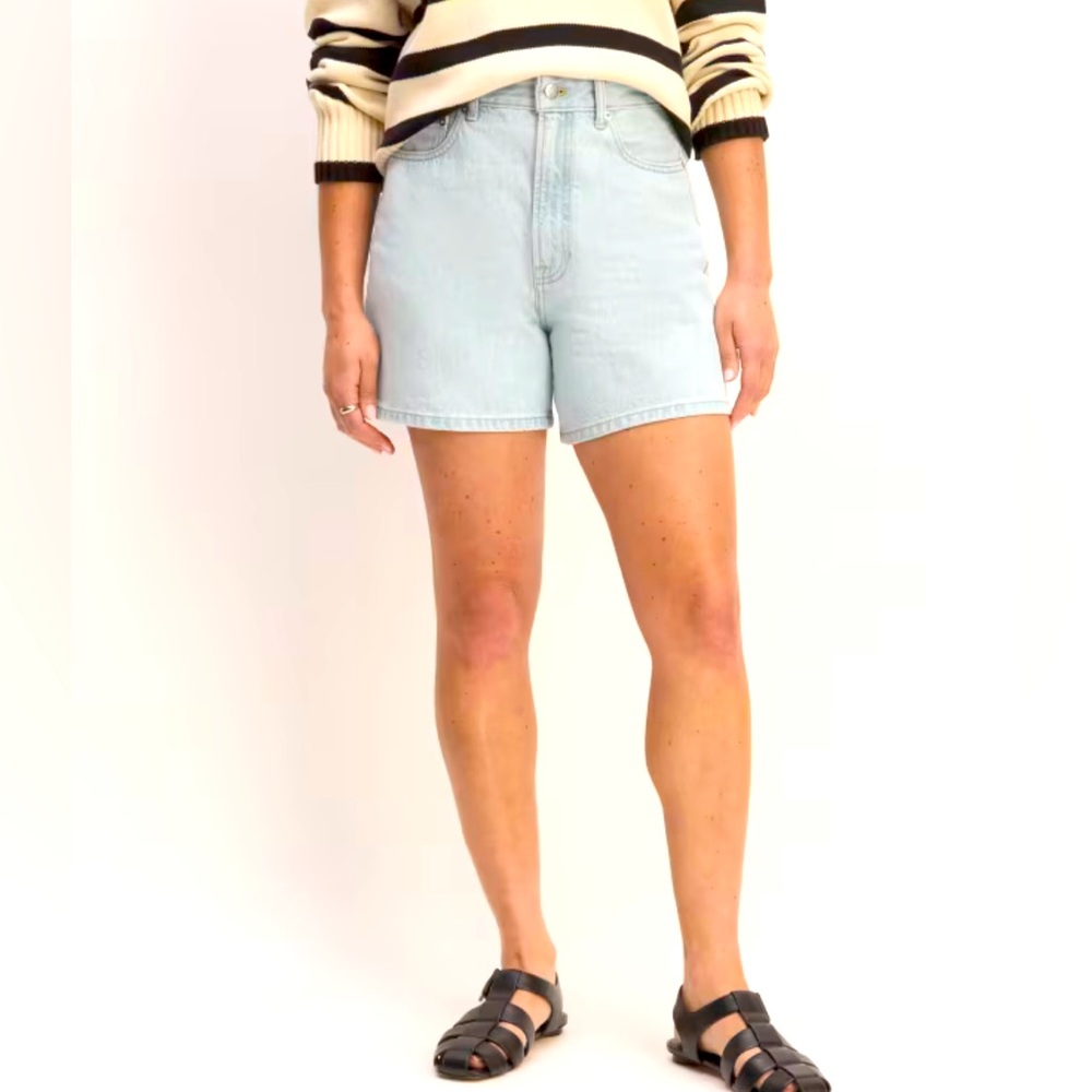 NWT🌺Everlane•The A Line Denim Short